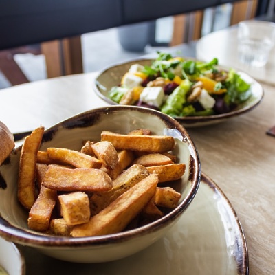 photo-1561043433-b0bb121aacef