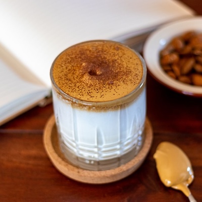 photo-1587462969622-b0d51d428f6d