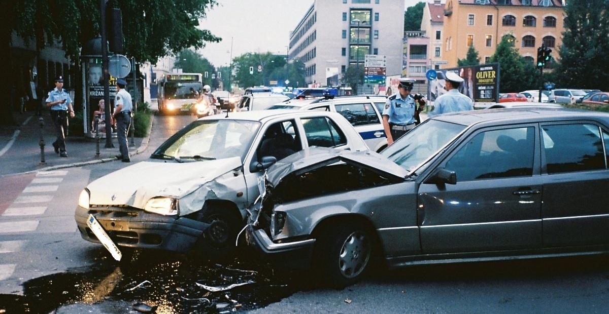car-crash-street