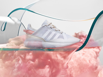 Spomladansko obarvan copat adidas ZX 2K Pure.