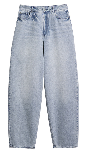 Dramatičnost in glamur v kolekciji H&M Studio pomlad/poletje 2023