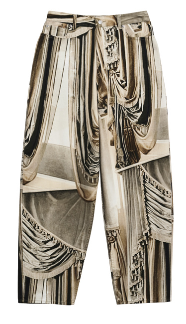 Dramatičnost in glamur v kolekciji H&M Studio pomlad/poletje 2023