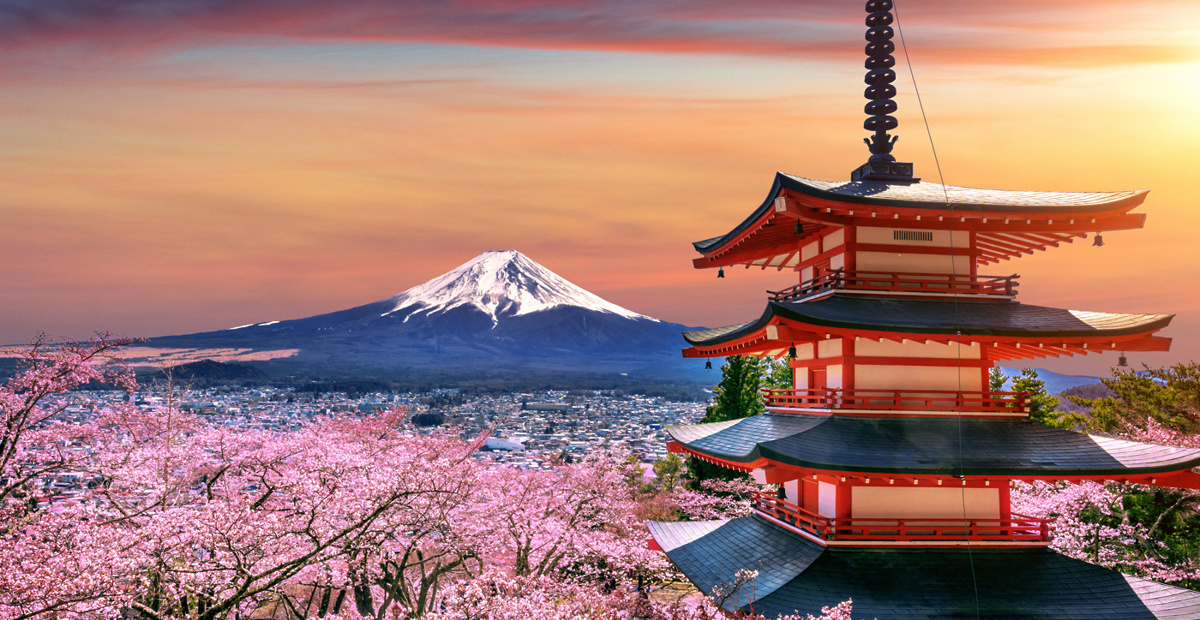 sakurajaponska-fuji-mountain-sunset-japanfotofreepik