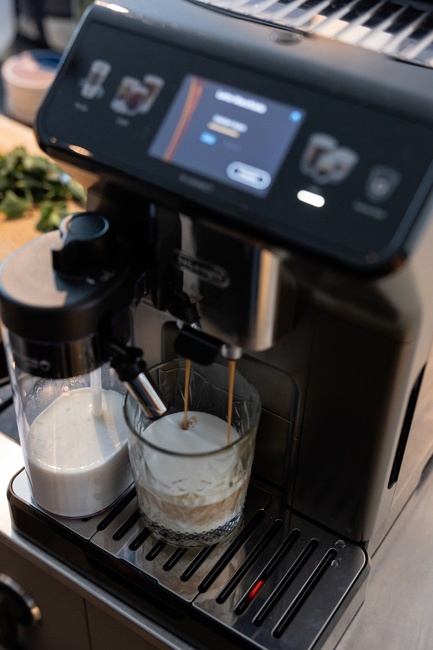 De'longhi Eletta Explore (foto: Žiga Intihar)