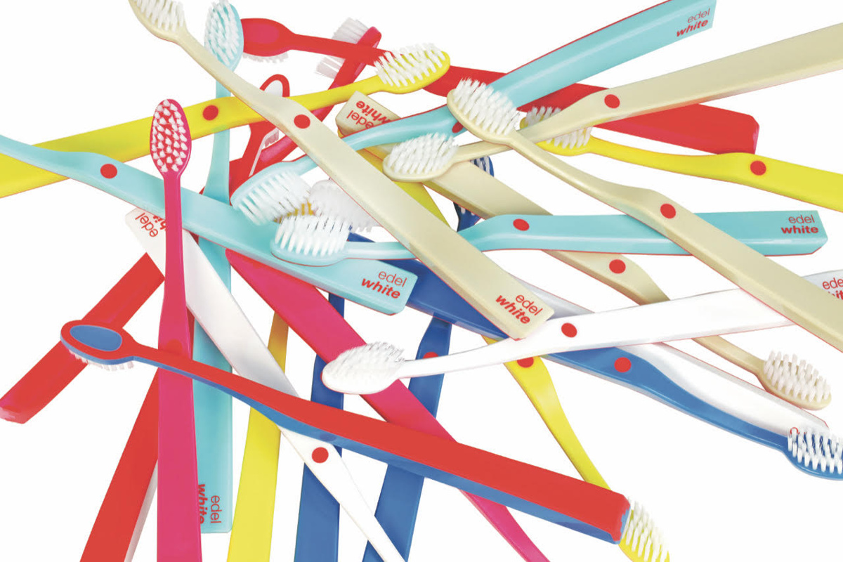 zobno-ščetko-edel-white-flosserbrush