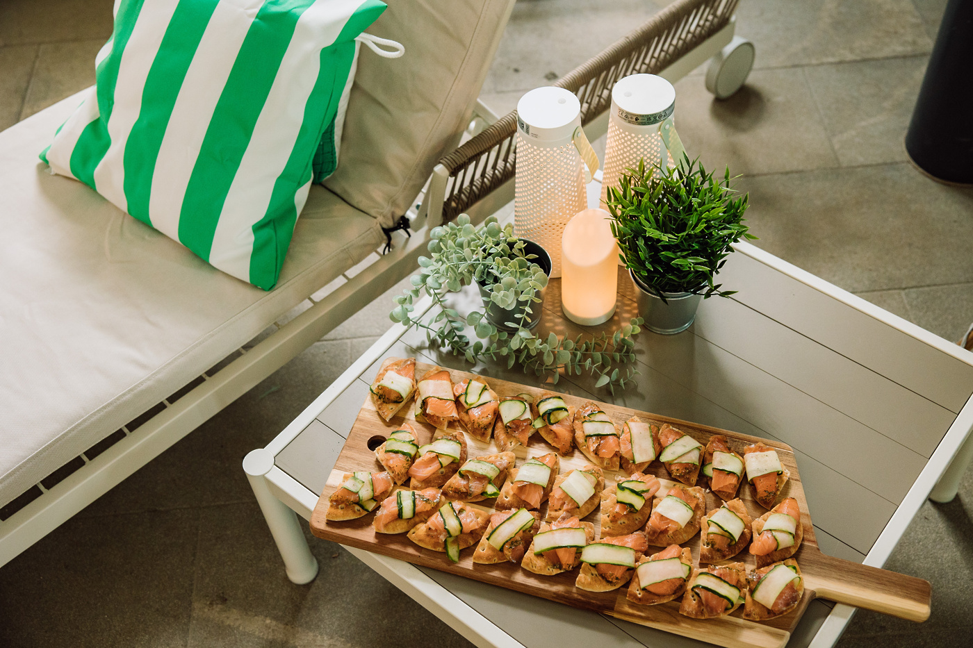 vrtna zabava podjetja ikea lososovi zavitki in segeron