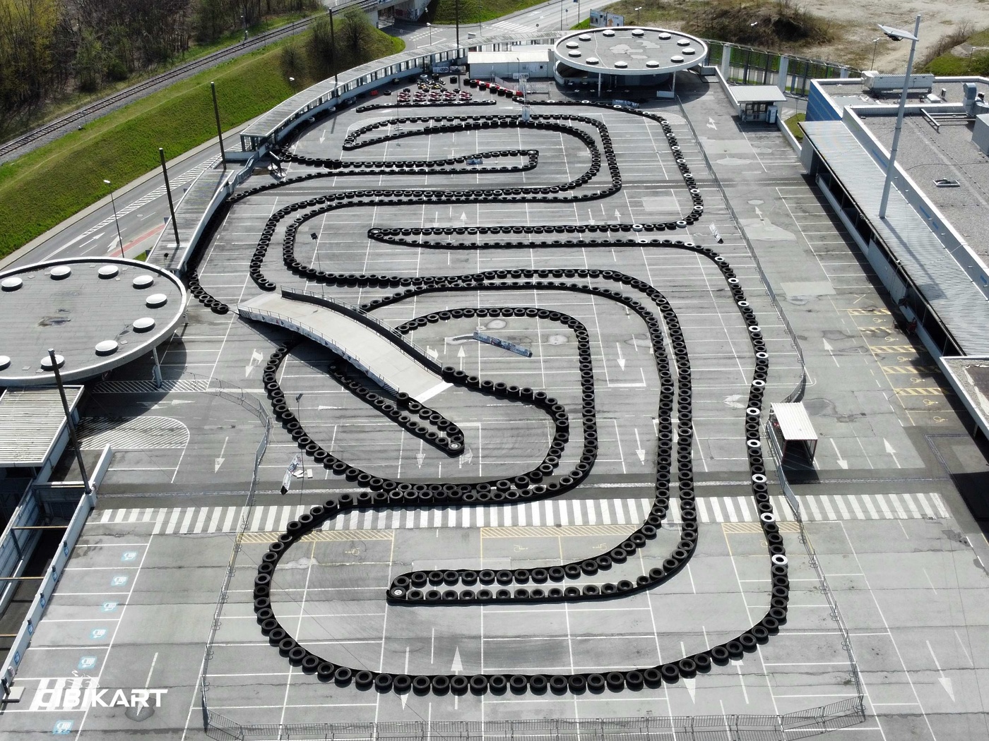 preizkusite se v adrenalinski karting vožnji fotocibikart karting maribor