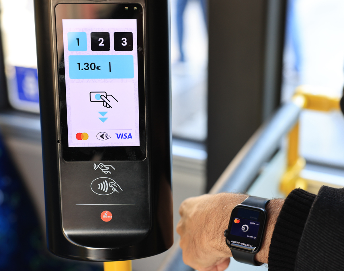 plačilo-vozovnic-s-plačilno-kartico-je-sedaj-na-voljo-v-ljubljani2