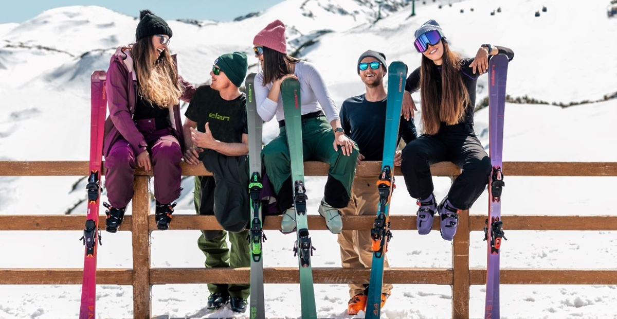 med-on-piste-smuči-spadajo-moške-smuči-elan-primetime