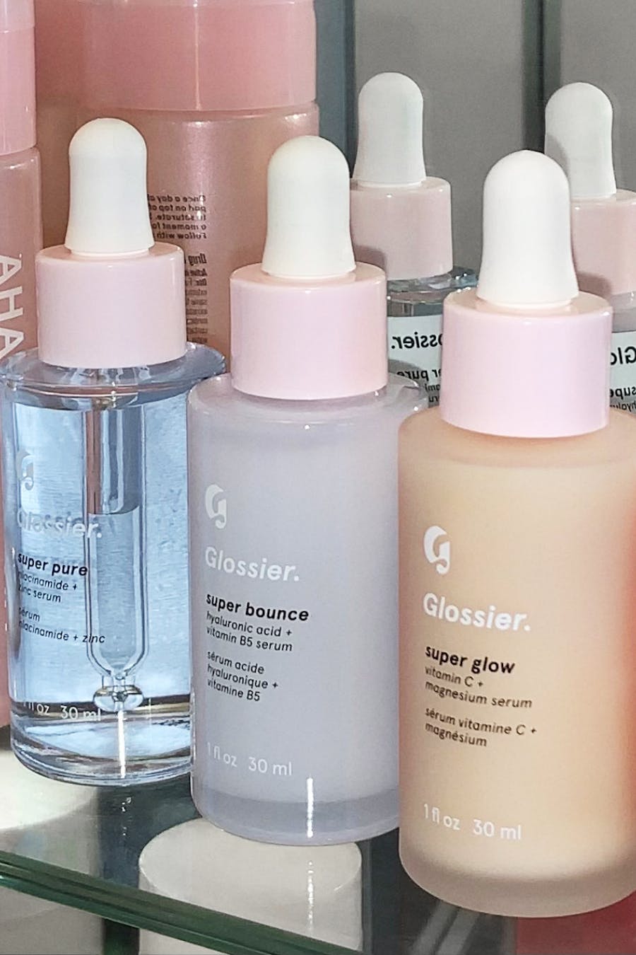 super bounce glossier hialuronska kislina 1.jpeg